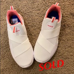 REEBOK RUNNING SNEAKERS